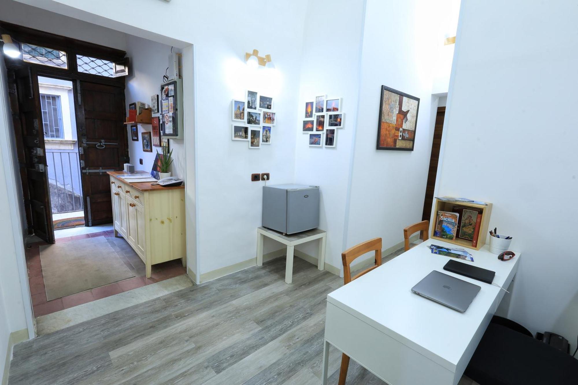 Cataneasy Rooms ภายนอก รูปภาพ