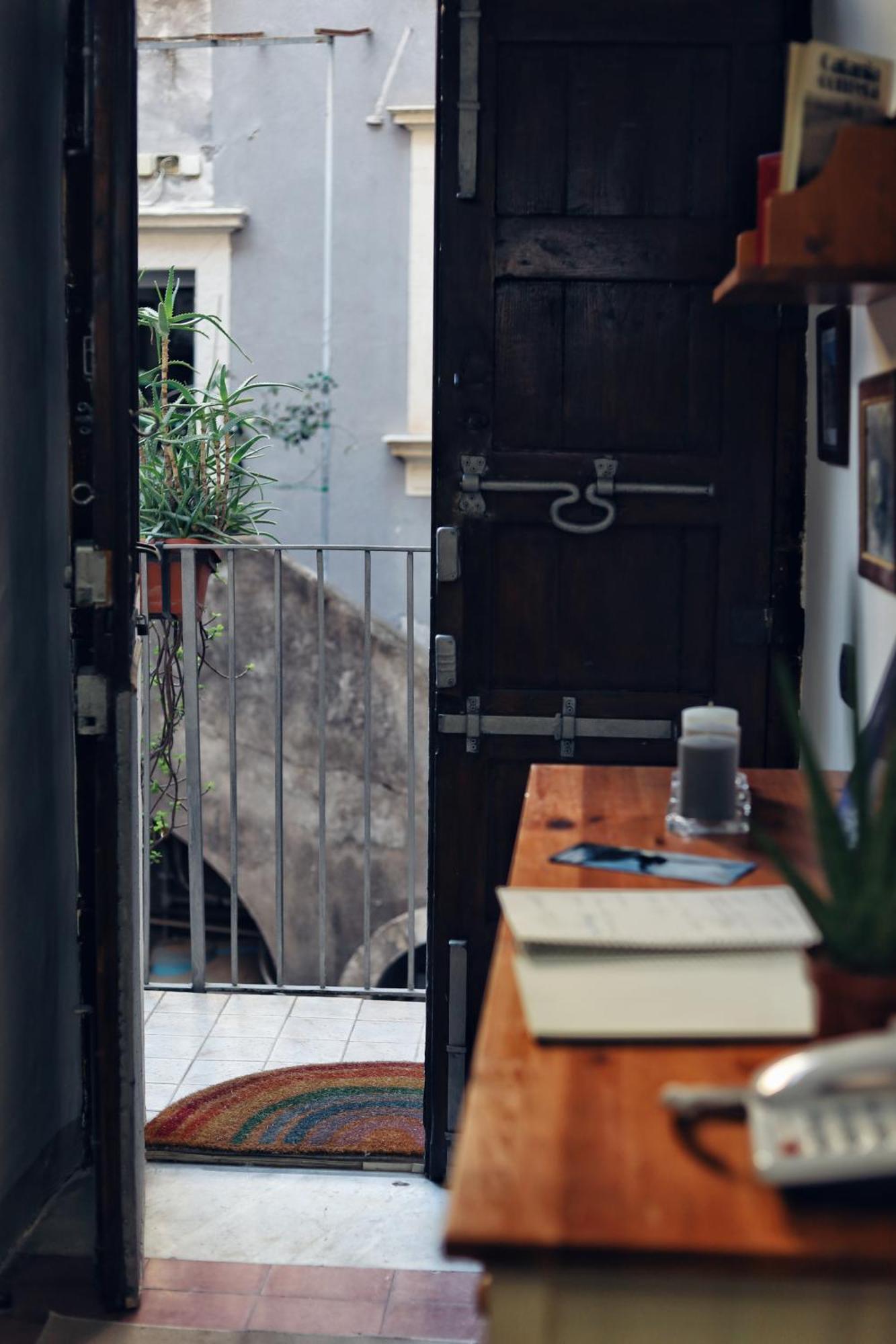Cataneasy Rooms ภายนอก รูปภาพ