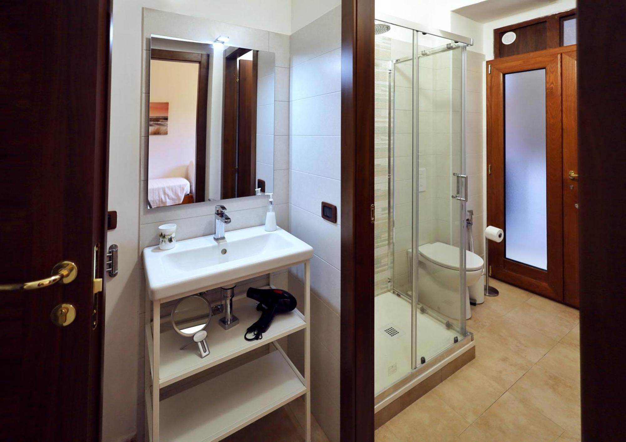 Cataneasy Rooms ภายนอก รูปภาพ